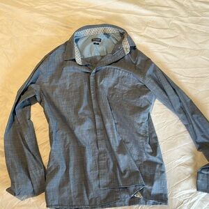 Van Heusen (never tuck) button down. Slim fit. L 16 - 16 1/2. Blue.